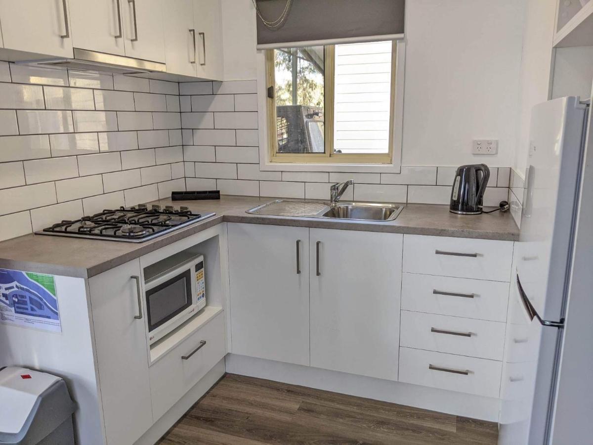Moama Riverside Holiday Park Esterno foto