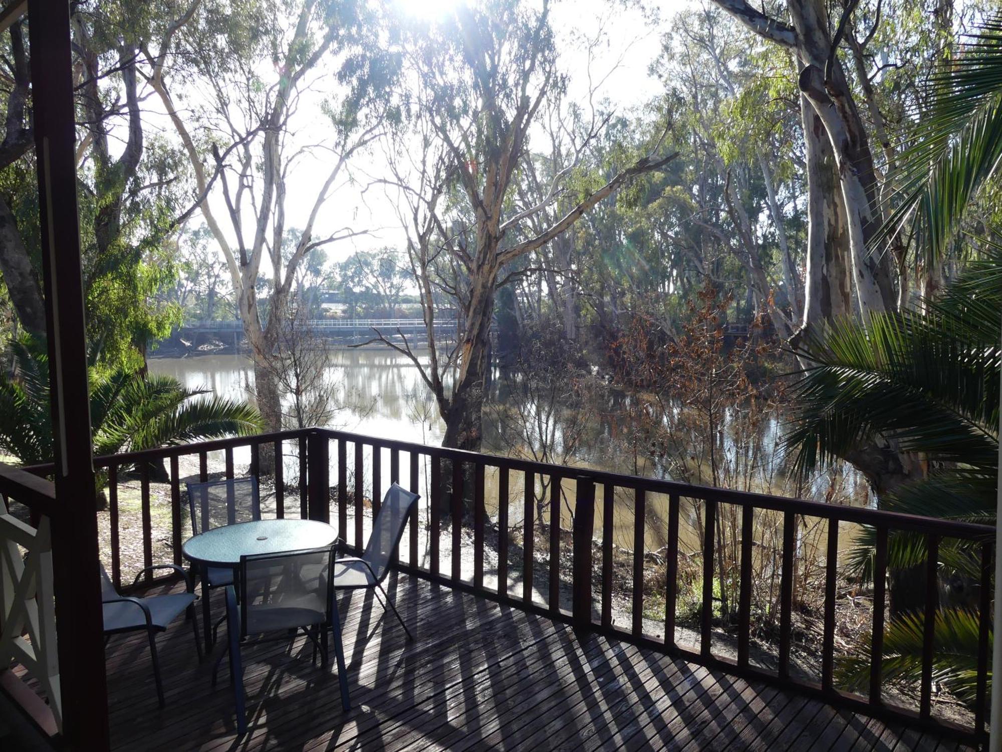 Moama Riverside Holiday Park Esterno foto