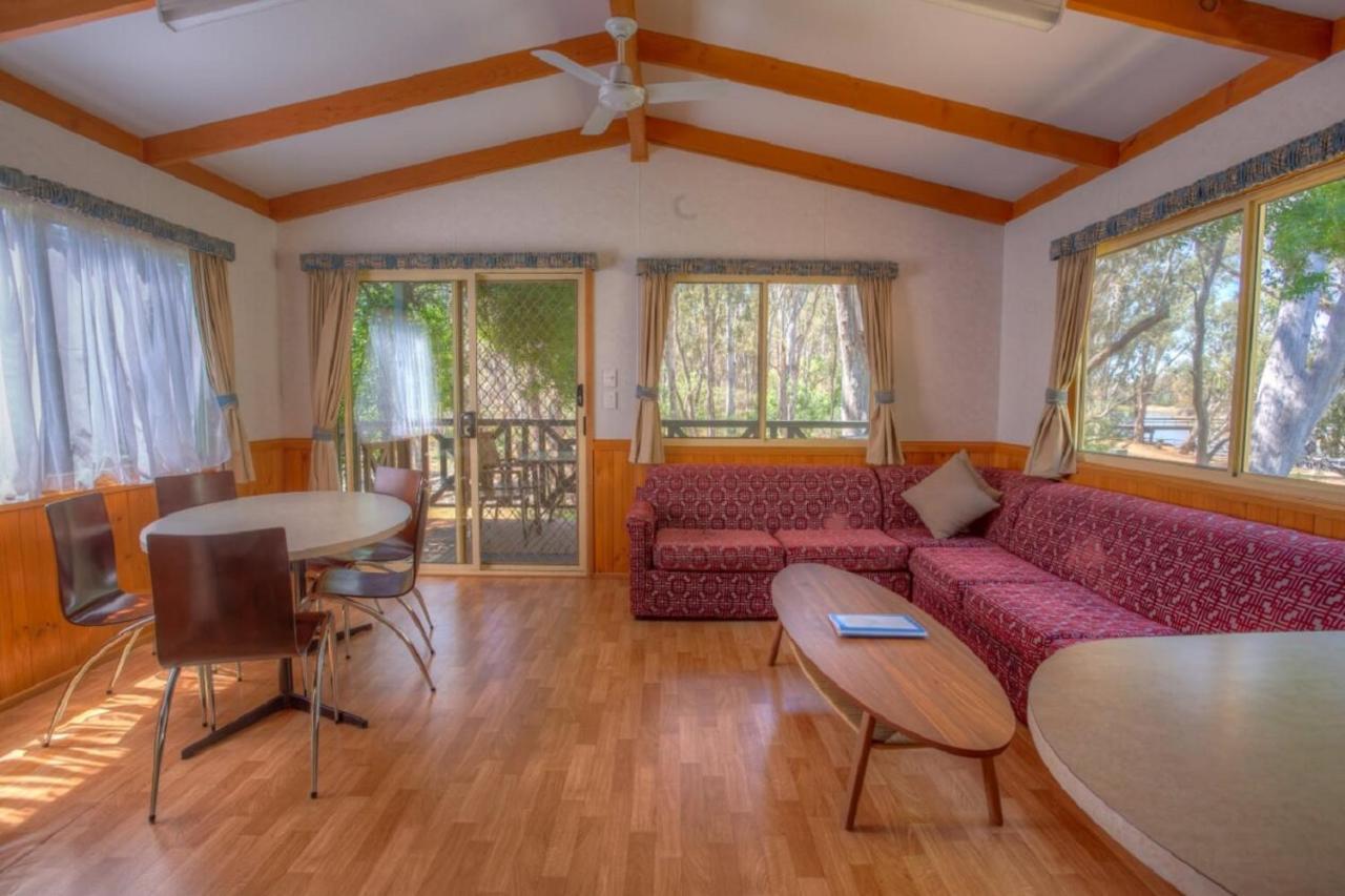 Moama Riverside Holiday Park Esterno foto